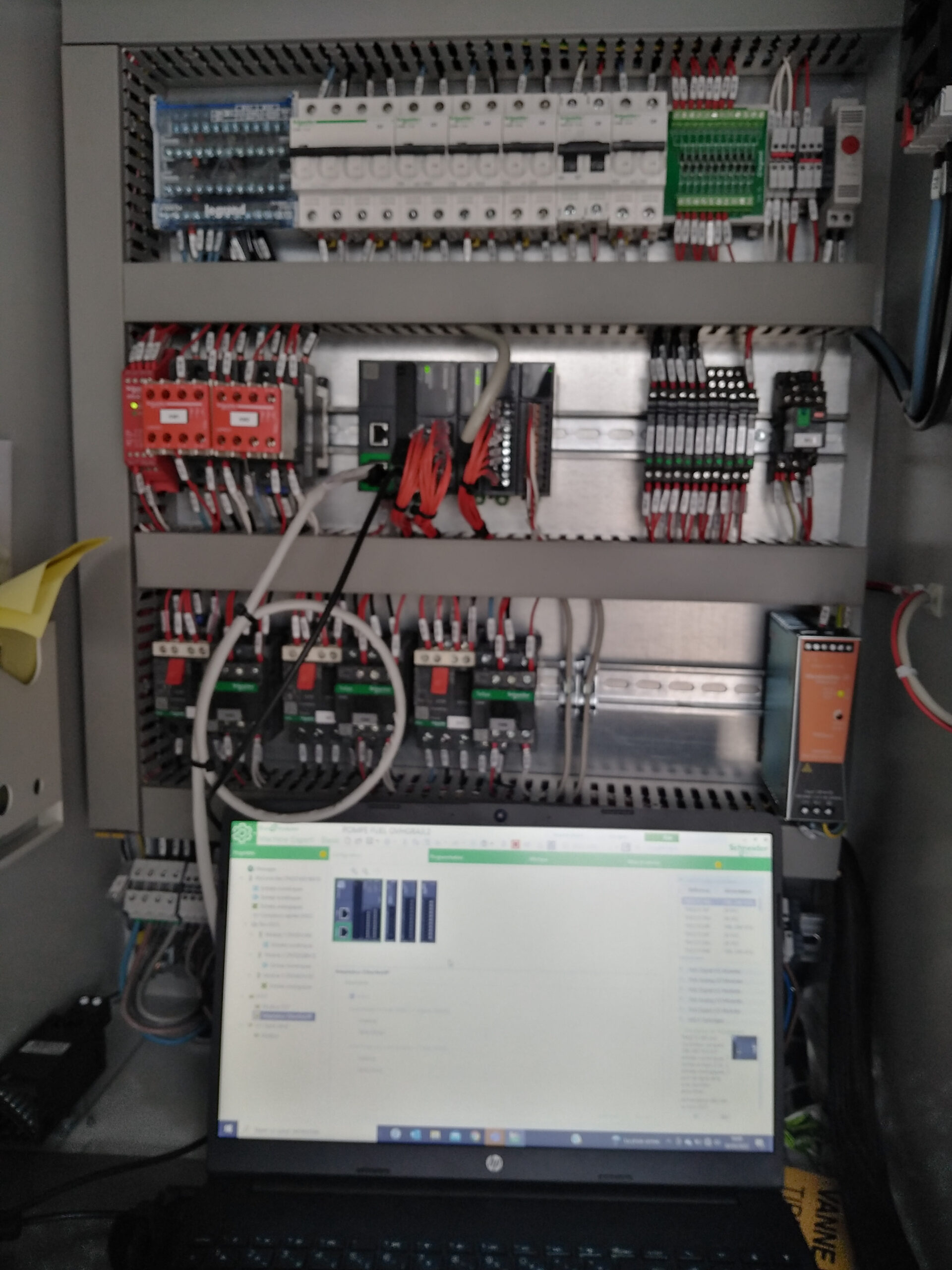 Programmation et mise en service d'un automatisme